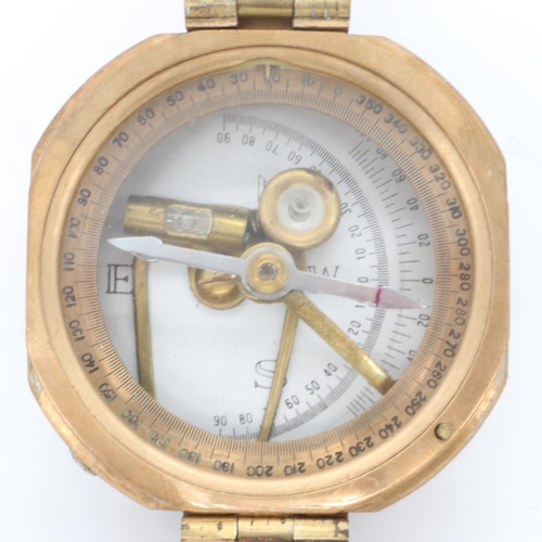 2118 - An early 20th century brass cased navigation compass, no visible marks. UK P&P Group 1 (£16+VAT for ... 