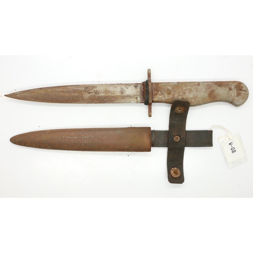 2167 - WWI Imperial German Metal Handle Trench Knife. Marked G.E.S Gesch. UK P&P Group 1 (£16+VAT for the f... 