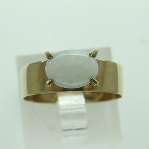 56 - 9ct gold opal solitaire ring, opal 8 x 6 mm, size Q, 2.0g. UK P&P Group 0 (£6+VAT for the first lot ... 