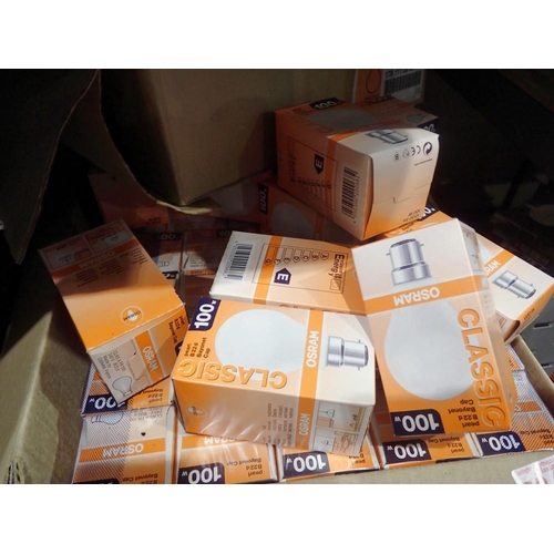 1029 - 120 boxed Osram 100w B.C lamps. Not available for in-house P&P