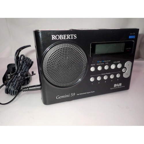 1052 - Roberts Gemini 59 DAB digital radio, with power supply, working at lotting. Not available for in-hou... 