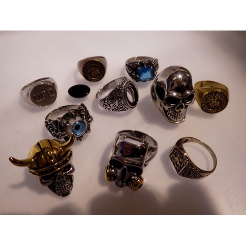 1057 - Quantity of mixed large gothic and ornate rings. UK P&P Group 1 (£16+VAT for the first lot and £2+VA... 