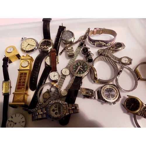1076 - Large quantity of gents and ladies wristwatches, including Citizen. UK P&P Group 2 (£20+VAT for the ... 