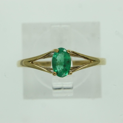 24 - 9ct gold solitaire ring set with emerald, size O, 1.2g. UK P&P Group 0 (£6+VAT for the first lot and... 