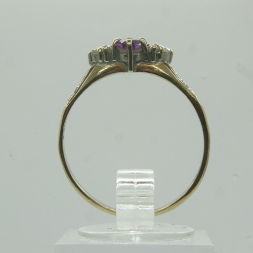 38 - 9ct gold ring set with amethyst and cubic zirconia, size R, 1.9g. UK P&P Group 0 (£6+VAT for the fir... 
