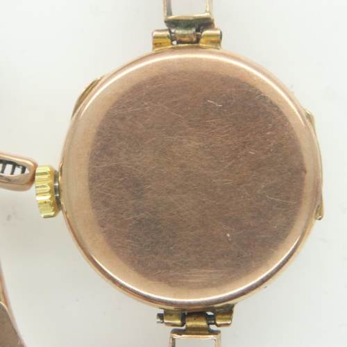 100 - Ladies 9ct gold wristwatch on a 9ct gold bracelet. UK P&P Group 0 (£6+VAT for the first lot and £1+V... 