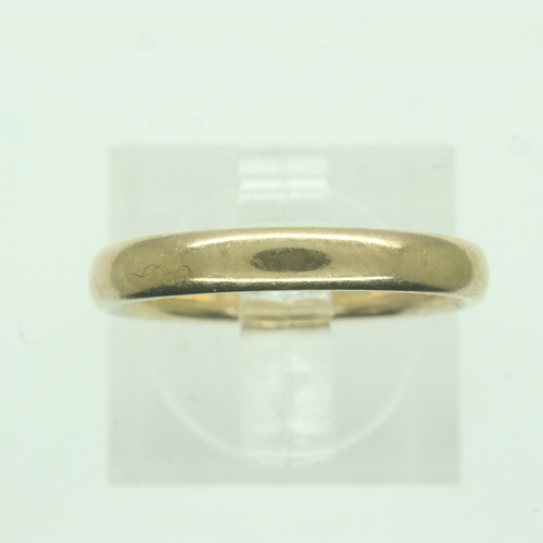 65 - 9ct gold band, size K/L, 2.8g. UK P&P Group 0 (£6+VAT for the first lot and £1+VAT for subsequent lo... 