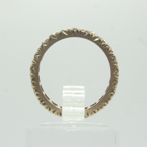 66 - 9ct gold ring set with cubic zirconia, size M, 2.3g. UK P&P Group 0 (£6+VAT for the first lot and £1... 