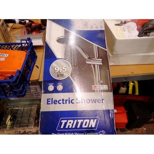 1792 - Triton electric shower. Not available for in-house P&P