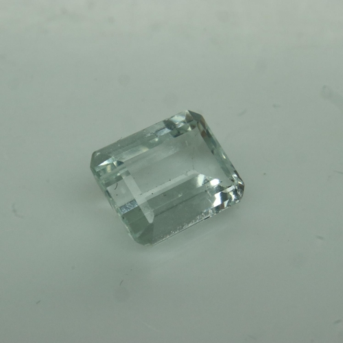 74 - Loose natural emerald cut aquamarine: 2.44ct. UK P&P Group 0 (£6+VAT for the first lot and £1+VAT fo... 