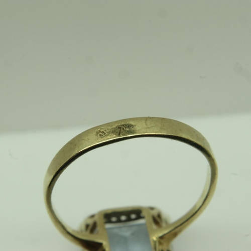 54 - Continental gold ring set with a large topaz, size K, 3.6g, marks indistinct. UK P&P Group 0 (£6+VAT... 