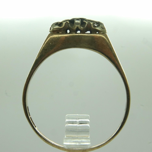 59 - 9ct gold ring set with sapphire and diamonds, size R, 2.7g. UK P&P Group 0 (£6+VAT for the first lot... 