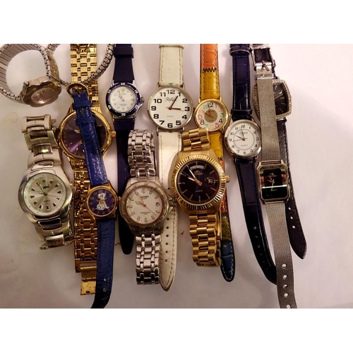 1074 - Ladies and gents wristwatches including an Astron example with moon phase and date apertures, most a... 