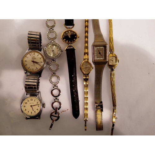 1077 - Collection of mixed wristwatches. UK P&P Group 1 (£16+VAT for the first lot and £2+VAT for subsequen... 