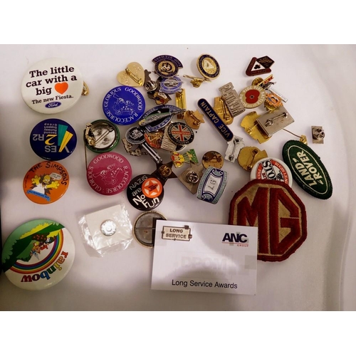 1100 - Collection of mixed enamel and tin badges. UK P&P Group 1 (£16+VAT for the first lot and £2+VAT for ... 