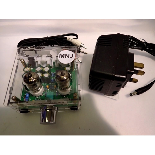 1120 - 6J1 stereo valve preamplifier with case, cables and power supply, working at lotting. K P&P Group 1 ... 