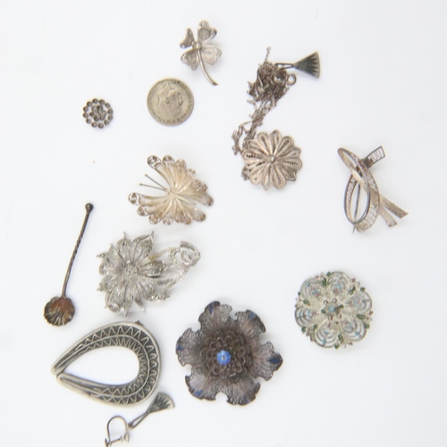 107 - Mixed silver and white metal items including jewellery. UK P&P Group 1 (£16+VAT for the first lot an... 