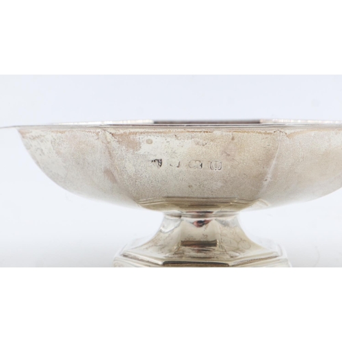 148 - Hallmarked silver footed dish, London assay, L: 14 cm, 105g. UK P&P Group 2 (£20+VAT for the first l... 