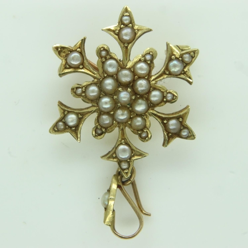 97 - 15ct gold pendant set with seed pearl, 4.4g. UK P&P Group 0 (£6+VAT for the first lot and £1+VAT for... 