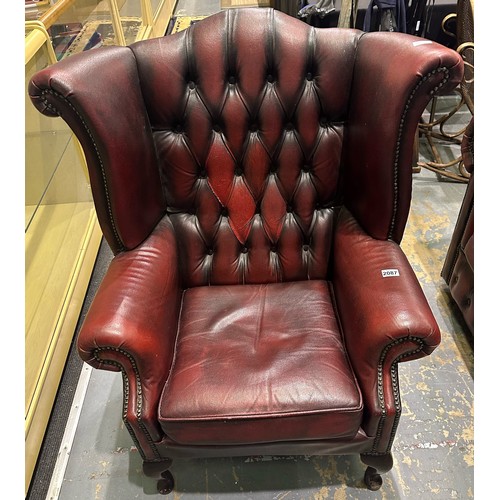 2087 - Chesterfield Queen Anne wing chair, in the blood red colourway, H 105 x D 89 x W 88 cm. Not availabl... 