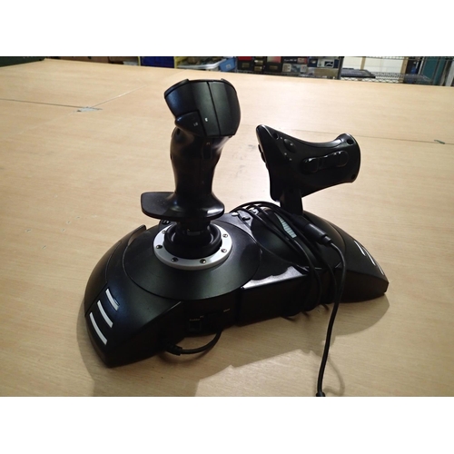 2378 - Xbox thrust master controller. UK P&P Group 1 (£16+VAT for the first lot and £2+VAT for subsequent l... 