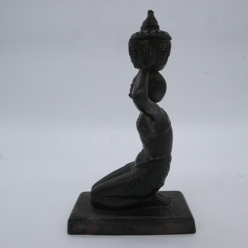 189 - Spelter kneeling deity with plaque for the 1931 Paris Exposition Colonials, H: 29 cm. UK P&P Group 2... 