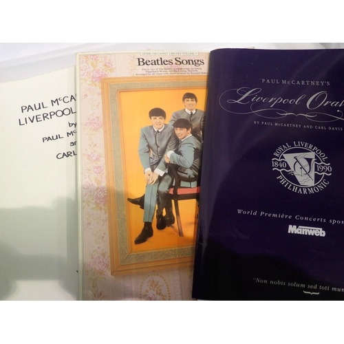 1101 - Signed Paul McCartney score with Liverpool Philharmonic. UK P&P Group 2 (£20+VAT for the first lot a... 