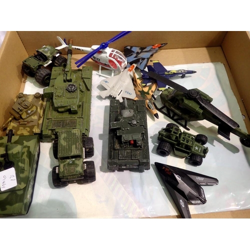 1130 - Toy tanks etc, including diecast. UK P&P Group 3 (£30+VAT for the first lot and £8+VAT for subsequen... 