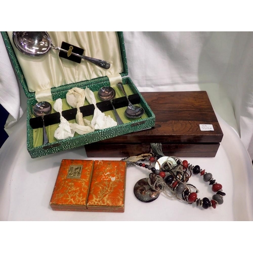 1143 - Locking jewellery box with contents and spoon set. Not available for in-house P&P