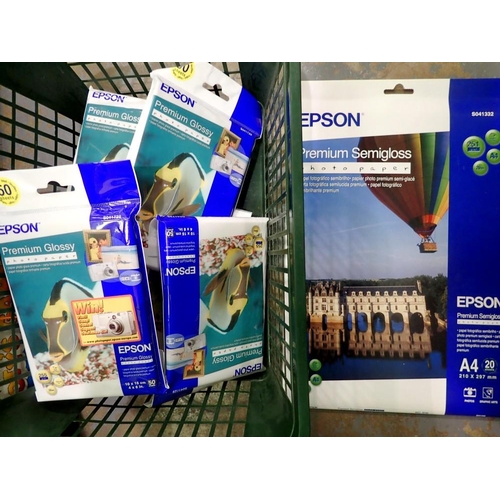 1534 - Box of Epson premium photopaper, 10x15, and larger. Not available for in-house P&P