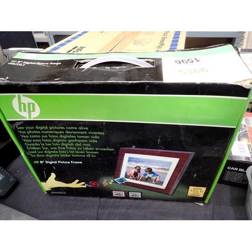 1596 - HP DF800B2 8 inch digital picture frame. Not available for in-house P&P