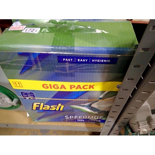 1721 - Two boxes of flash speed mob wipes. Not available for in-house P&P