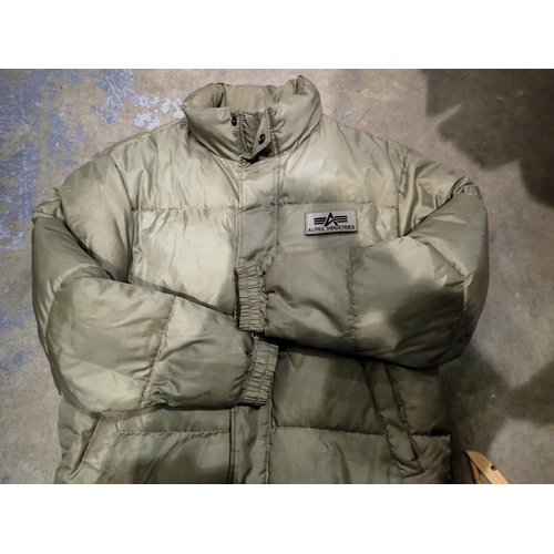 1604D - Alpha Industries padded jacket, khaki, size L. UK P&P Group 1 (£16+VAT for the first lot and £2+VAT ... 