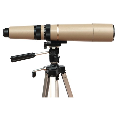 465A - Bausch & Lomb 15x to 60x 60mm zoom telescope with camera adaptor, tripod and leather case. Not avail... 