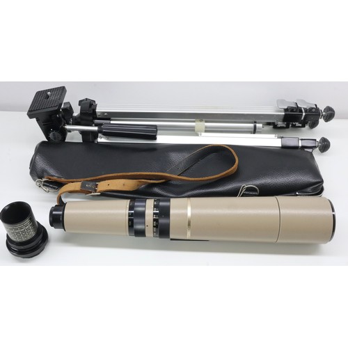 465A - Bausch & Lomb 15x to 60x 60mm zoom telescope with camera adaptor, tripod and leather case. Not avail... 