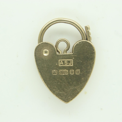 21 - 9ct gold padlock clasp, 1.6g. UK P&P Group 0 (£6+VAT for the first lot and £1+VAT for subsequent lot... 