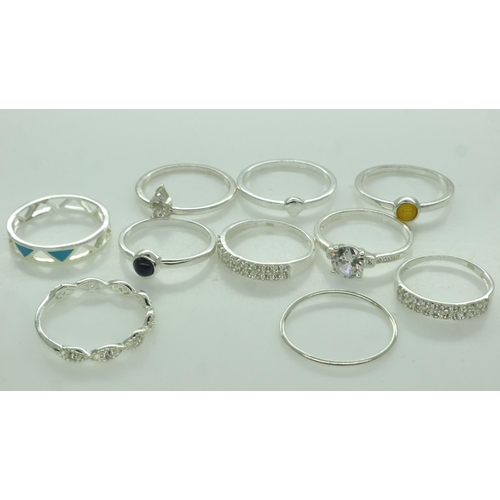 18 - Ten 925 silver rings, combined 15g. UK P&P Group 0 (£6+VAT for the first lot and £1+VAT for subseque... 