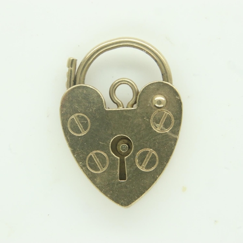 21 - 9ct gold padlock clasp, 1.6g. UK P&P Group 0 (£6+VAT for the first lot and £1+VAT for subsequent lot... 
