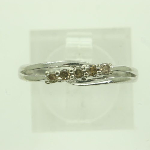 23 - 9ct white gold ring set with five smokey quartz, size N, 1.9g. UK P&P Group 0 (£6+VAT for the first ... 
