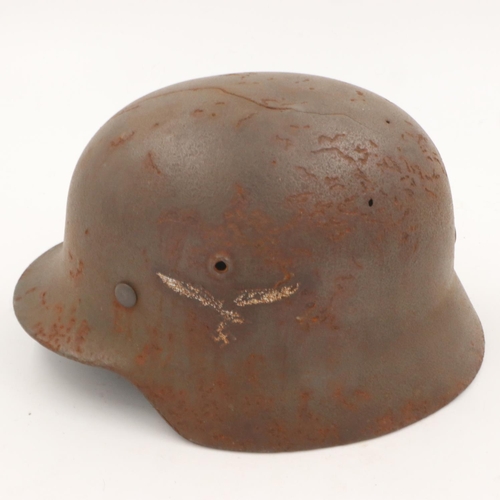 2085 - WWII German M35 single decal Luftwaffe Helmet. Found in a French Brocant. UK P&P Group 2 (£20+VAT fo... 