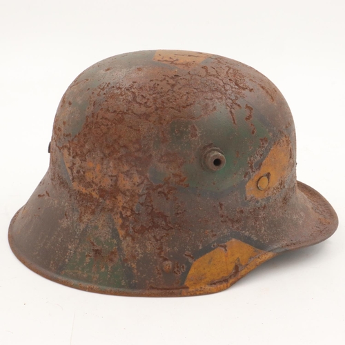 2091 - WWI Imperial German M17 Jigsaw pattern camouflage Stahlhelm with liner. UK P&P Group 2 (£20+VAT for ... 