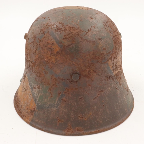 2091 - WWI Imperial German M17 Jigsaw pattern camouflage Stahlhelm with liner. UK P&P Group 2 (£20+VAT for ... 