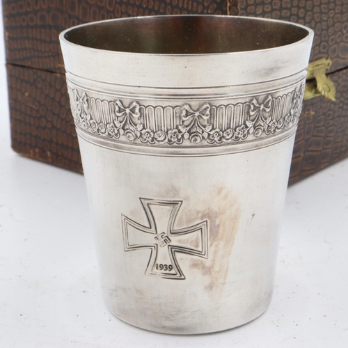 2099 - Third Reich schnapps cup gifted to an Iron Cross 1st Class recipient, in original box. UK P&P Group ... 