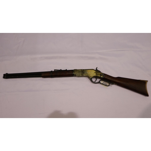 2136 - Replica under-lever carbine. UK P&P Group 3 (£30+VAT for the first lot and £8+VAT for subsequent lot... 