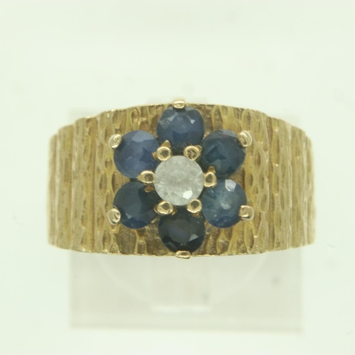 21 - 9ct gold ring set with diamond and sapphires, size N, 4.3g. UK P&P Group 0 (£6+VAT for the first lot... 