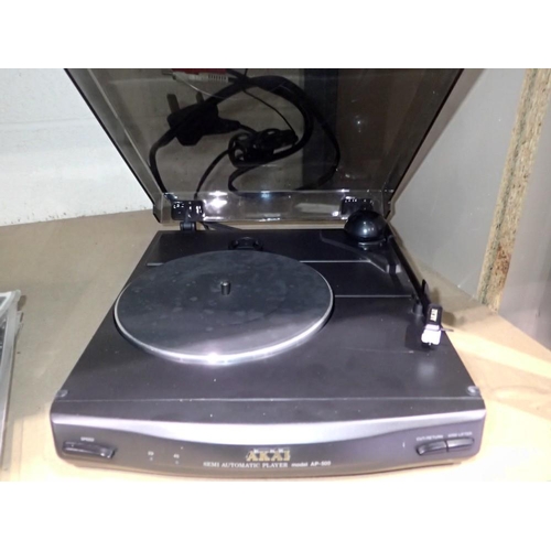 1007 - Aiwa semi automatic turntable, model AP500 with new stylus. Not available for in-house P&P