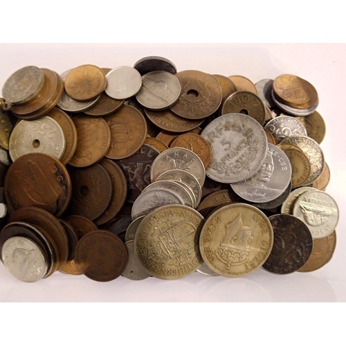 1087 - Collection of post-war pre-decimal world coins with silver. UK P&P Group 1 (£16+VAT for the first lo... 