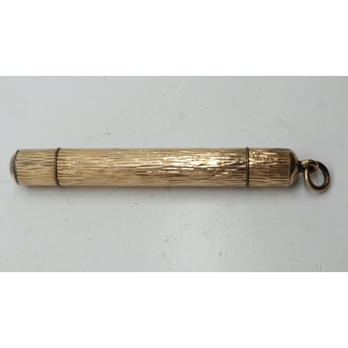 108 - A yellow metal propelling pencil, bark-effect with jump-ring, extended L: 13 cm. UK P&P Group 1 (£16... 