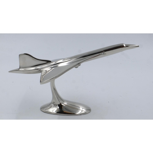 307 - Chrome Concorde on stand, L: 30 cm. UK P&P Group 2 (£20+VAT for the first lot and £4+VAT for subsequ... 