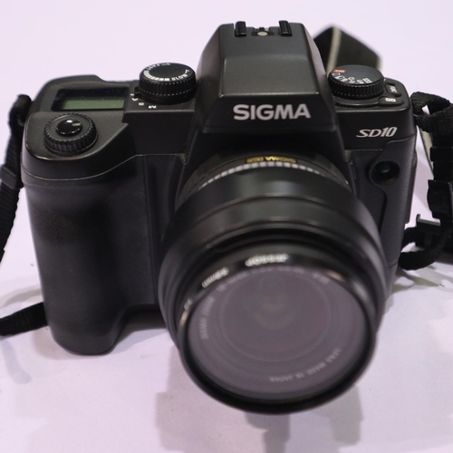 370 - Sigma SD10 camera with 58mm Jessop lens and case. UK P&P Group 2 (£20+VAT for the first lot and £4+V... 